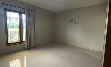 Disewakan Rumah Tipe 4 Kamar Tidur di Ciniru Kebayoran Baru