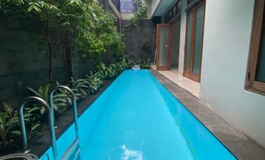 Disewakan Rumah Tipe 4 Kamar Tidur di Ciniru Kebayoran Baru