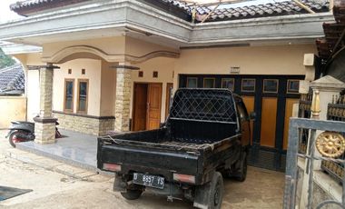Dijual murah BU rumah lt420/195 hrg550jt di kolmas  Bandung