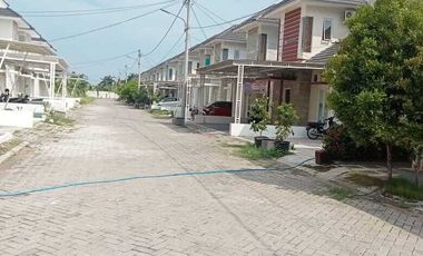 Dijual  Rumah 2 lantai minimalis di Mandiri residence krian sidoarjo