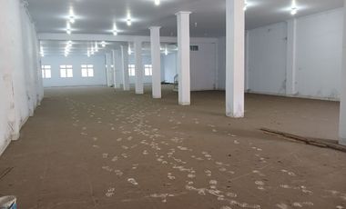 Disewakan Ruko di Jalan Yos Sudarso