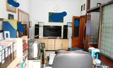 Dijual Rumah di area perkantoran di Kawaluyaan Indah
