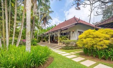 Riverfront luxury villa for sale in Beraban, Tabanan-Bali
