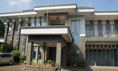 Jual rumah mewah murah siap huni dipondok gede