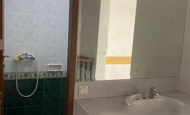 Ruko Gading Nirwana Sudah Jadi Kantor