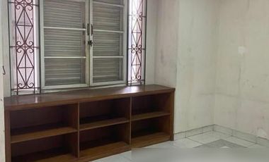 Ruko Gading Nirwana Sudah Jadi Kantor