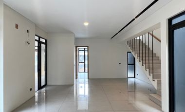 Murah Rumah lux Sudut tatar Favorit kota baru parahyangan, bandung