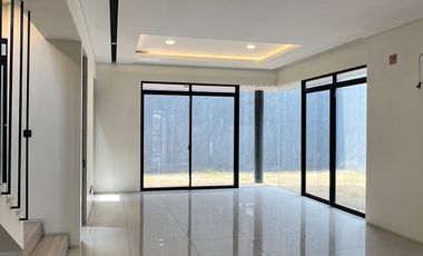 Murah Rumah lux Sudut tatar Favorit kota baru parahyangan, bandung