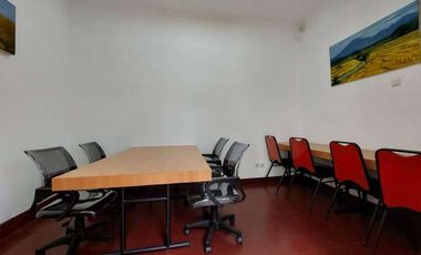 Sewa Ruangan Meeting / meeting room harian full service