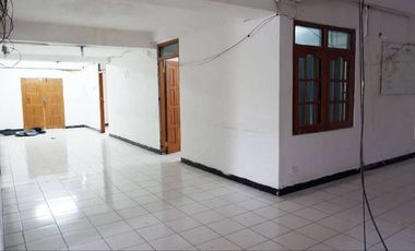 Ruko pinggir jalur utama dekat Jogja City Mall bagus untuk usaha