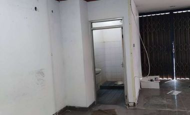 Ruko pinggir jalur utama dekat Jogja City Mall bagus untuk usaha