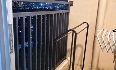 Dijual Apartemen Sudirman Suite furnished type 2 BR jadi 1 BR