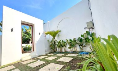 VILLA MENAWAN DI CEPAKA DEKAT KAWASAN PARIWISATA PERERENAN BALI