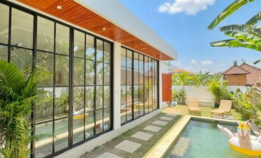 VILLA MENAWAN DI CEPAKA DEKAT KAWASAN PARIWISATA PERERENAN BALI