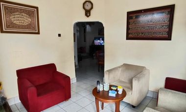 Dijual Rumah Hoek 2 Lantai di Jatiwaringin Asri Pondok Gede Bekasi