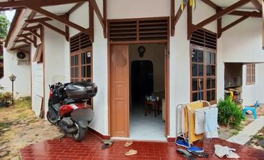 Dijual Rumah Hoek 2 Lantai di Jatiwaringin Asri Pondok Gede Bekasi