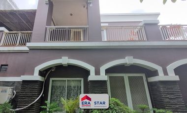 Dijual Rumah 2 Lantai Hook Sangat Murah.Bagus di Permata Mediterania Kembangan Jakbar. Sudah sangat Murah