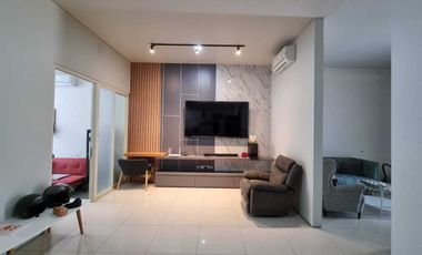 RUMAH DALAM KOMPLEK MENTAYA RIVERSIDE DI MENTAWA BARU KETAPANG FURNISD