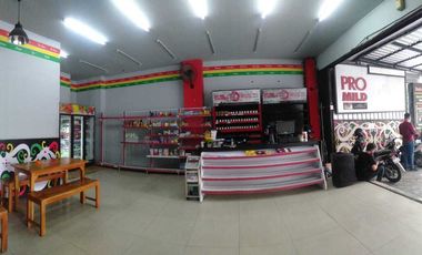 RUANG USAHA 3 LANTAI STRATEGIS DEPAN KAMPUS UPN SETURAN SLEMAN YOGYA