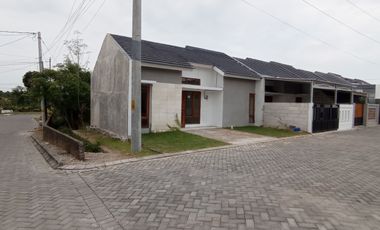 Dijual Rumah Tipe 45/88m2 di Griya Bumi Boyolali Belakang RS Indriati