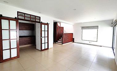 Casa en venta o Renta Fraccionamiento Vista Bosques , Ocoyoacac