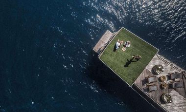 PRIVATE LUXURY YACHT FOR SAILING AND VACATION