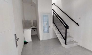 Rumah cantik minimalis 2 lantai lokasi dekat stadion jis sunter