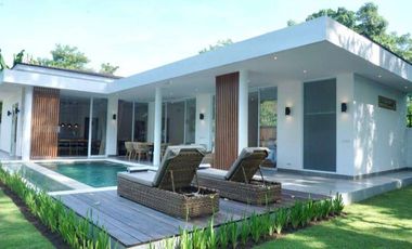 VILLA BARU STYLE MINIMALIST MODERN DI LOVINA BALI