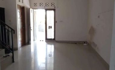 RUMAH DUA LANTAI MINIMALIS LOKASI TABANAN