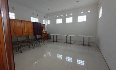 Ruko disewakan di RW 04, Cempaka Putih, Ciputat Timur, Tangerang Selatan, Banten