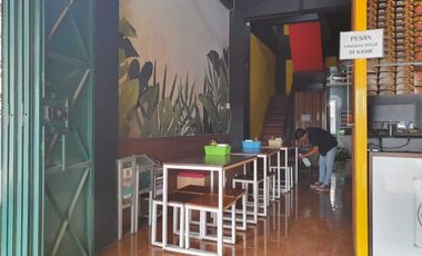 Ruko plus usaha aktif furnish gentan strategis ramai dijual cepat