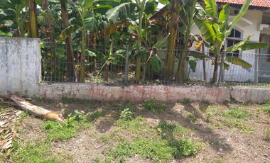 Butuh Uang, Jual rumah pojok, SHM, dekat pabrik, diLegundi, Kab Gresik