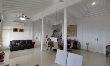 Villa Mewah Gaya Kolonial View Laut Lovina Bali