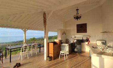 Villa Mewah Gaya Kolonial View Laut Lovina Bali