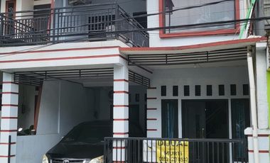 Dijual cepat Rumah 2 lantai dekat ke stasiun dan tol dj Taman Royal 3