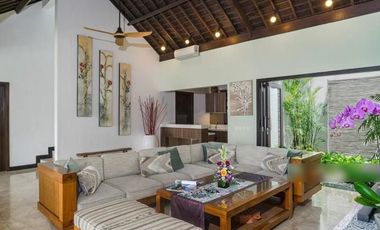 HOT DEAL! Villa Beachfront/ Los Pantai Mewah & Termurah Nusa Dua