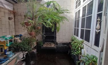 Dijual Rumah di komplek Demang Azzar jalan Demang lebar Daun.