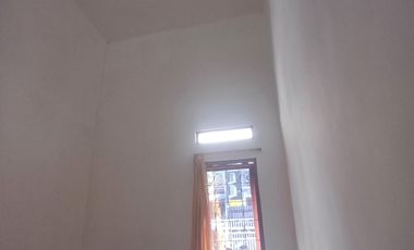 dijual rumah full renovasi  perumahan mutiara gading timur Bekasi