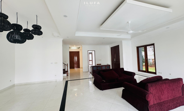 Disewakan rumah asri dalam compound back yard luas area kemang