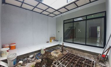 WOW KEREN RUMAH BARU 2 LANTAI DALAM KOMPLEK CIMAHI UTARA
