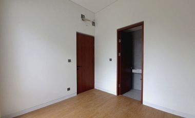 WOW KEREN RUMAH BARU 2 LANTAI DALAM KOMPLEK CIMAHI UTARA