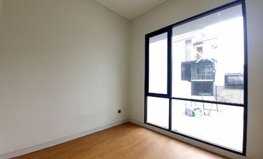 WOW KEREN RUMAH BARU 2 LANTAI DALAM KOMPLEK CIMAHI UTARA