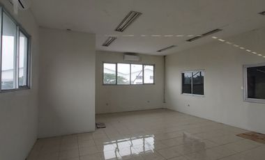 Disewakan gudang 7000m2 dlm kws industri delta silicon cikarang bekasi
