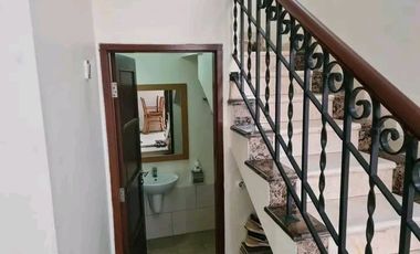 Rumah mewah dgn Kolam Renang Pribadi. Hunian yg nyaman dan Strategis