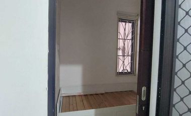 Disewakan Rumah Furnished di Komplek Perumahan Green Village Cipondoh