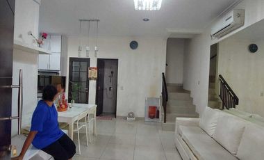 Disewakan Rumah Furnished di Komplek Perumahan Green Village Cipondoh