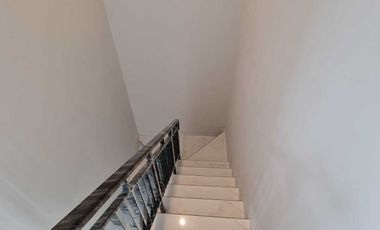 Disewa rumah kuningan village pik 2 uk 6x15 bagus