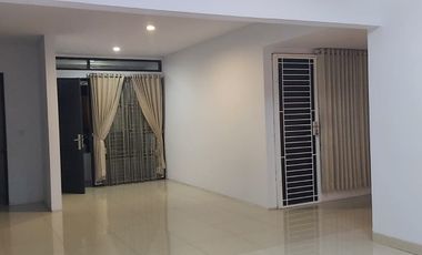 Di sewakan Rumah vasa wood lippo cikarang