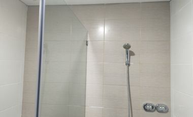 Di sewakan Apartemen mewah 3 bedrooms view pantai Borneo bay