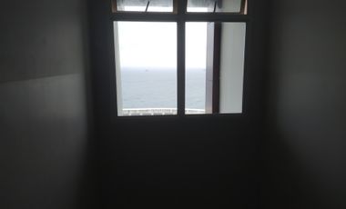 Di sewakan Apartemen mewah 3 bedrooms view pantai Borneo bay